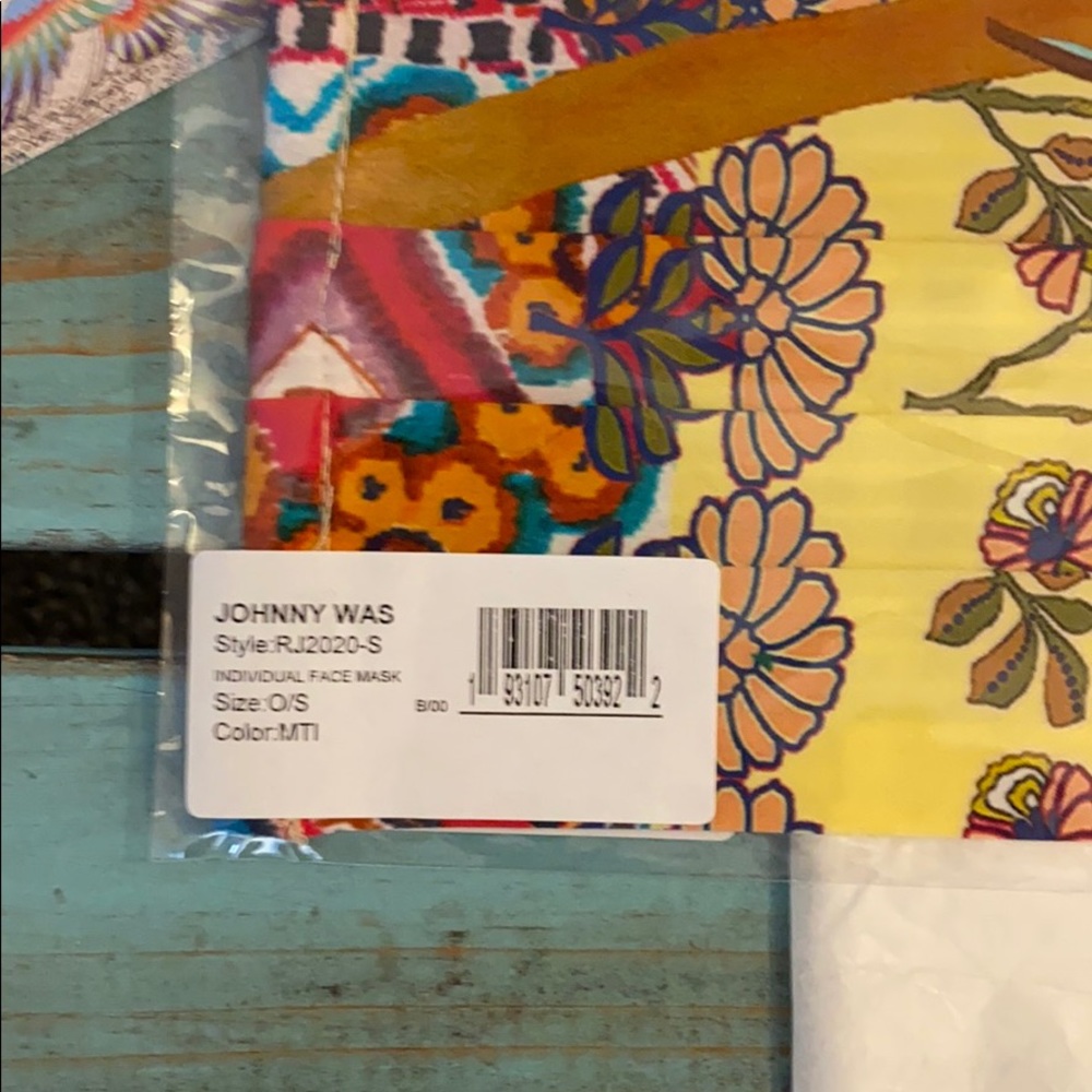 Johnny Was Silk Floral Face Mask - Picture 6 of 11